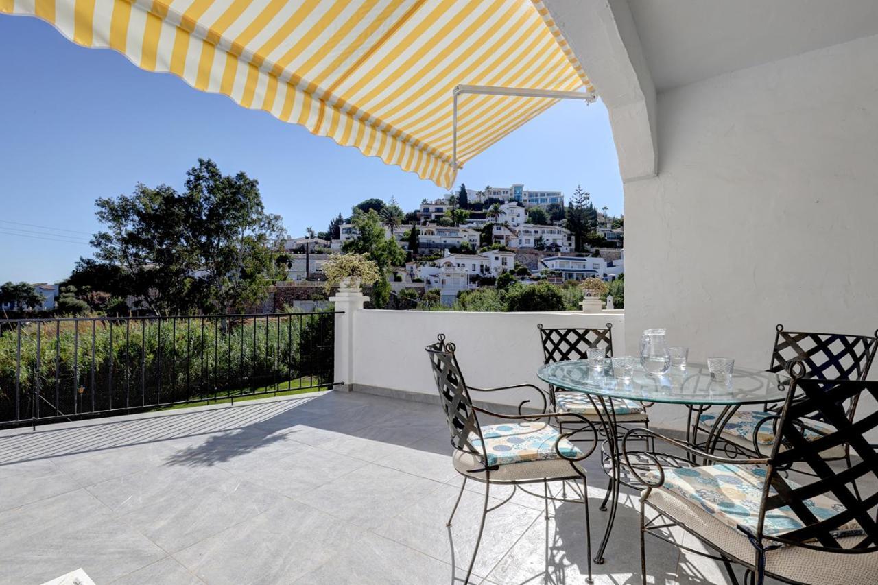 Quaint 2 Bedroom Townhouse With Pool Close To Sea! Benalmadena Luaran gambar