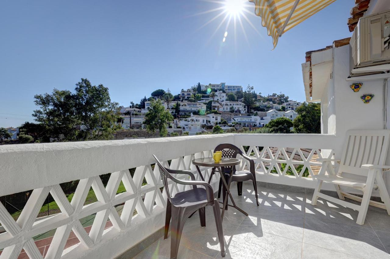 Quaint 2 Bedroom Townhouse With Pool Close To Sea! Benalmadena Luaran gambar